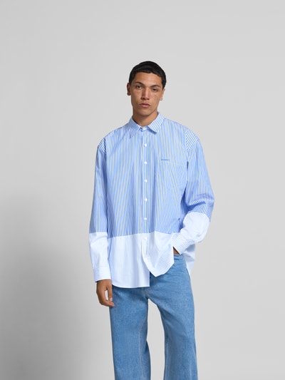 VETEMENTS Relaxed Fit Freizeithemd mit Brusttasche Hellblau 4