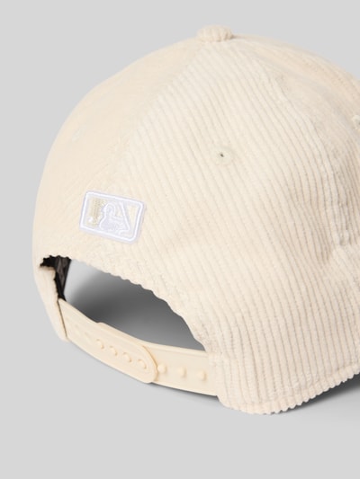 New Era Czapka z daszkiem i detalem z logo Beżowy 3