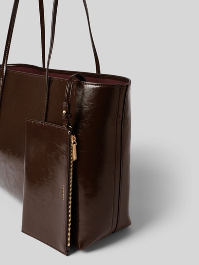 Produktfoto, Henkeltasche mit Label-Detail von CK Calvin Klein, ciemnobrązowa, gładka skóra, prostokątny kształt, neutralne tło