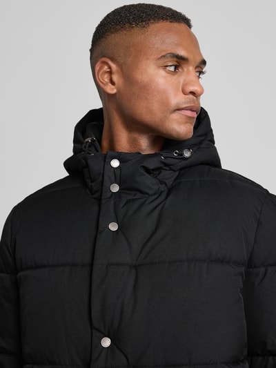 Christian Berg Men Steppmantel mit Kapuze und Eingrifftaschen Black 3