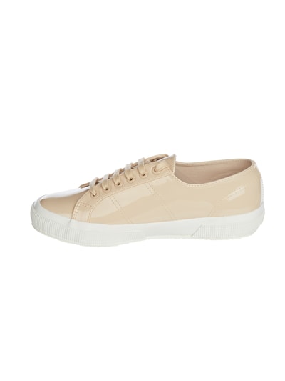 Superga x caro clearance daur