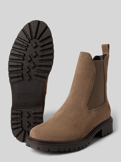 Produktfoto, hellbraune Chelseas aus echtem Rindsleder von Tamaris mit grober Sohle, rauer Textur, Damen Chelseas von Tamaris