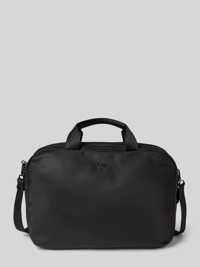 Produktfoto, Rucksack mit Label-Detail von Emporio Armani in Schwarz, glatte Oberfläche, verstellbare Schulterriemen, kurze Tragehenkel.