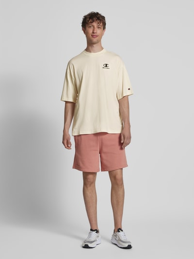 CHAMPION Relaxed Fit T-Shirt mit Label-Stitching Offwhite 1