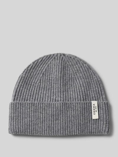 Produktfoto, Strickmütze aus Wolle mit Label-Detail von COMMA, szara czapka z wełny, gruby ścieg, szeroki brzeg, detal z logo