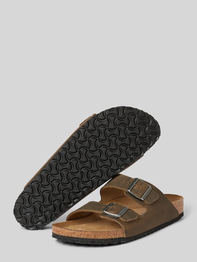 Birkenstock Slides aus Leder mit Dornschließe Modell 'Arizona' Khaki 4