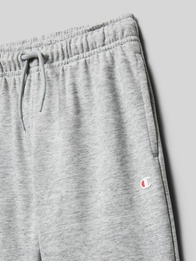 Productfoto, Sweatshorts met logo en elastische tailleband van CHAMPION, katoenmix, relaxed fit, lichtgrijs, textuur fijn, detailopname
