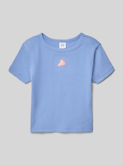Produktfoto, T-Shirt mit Motiv-Stitching von GAP in Hellblau, reine Baumwolle, Straight Fit, Feinripp, Rundhalsausschnitt, Vorderseite.