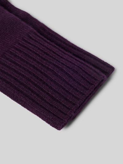 Produktfoto, Handschuhe aus reinem Kaschmir von Seeberger in dunklem Violett, Strick-Optik, elastisches Rippbündchen, damskie rękawiczki, kaszmir
