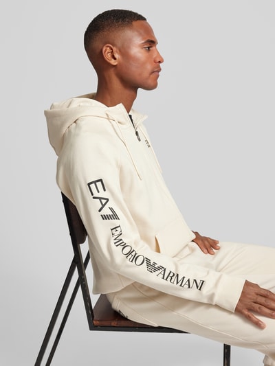 EA7 Emporio Armani Sweatjacke mit Logo-Prints und Kapuze Offwhite 3