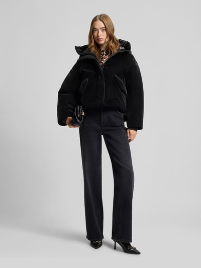 HUGO Kurtka pikowana o kroju regular fit z kapturem model ‘FLORITA’ Czarny 1