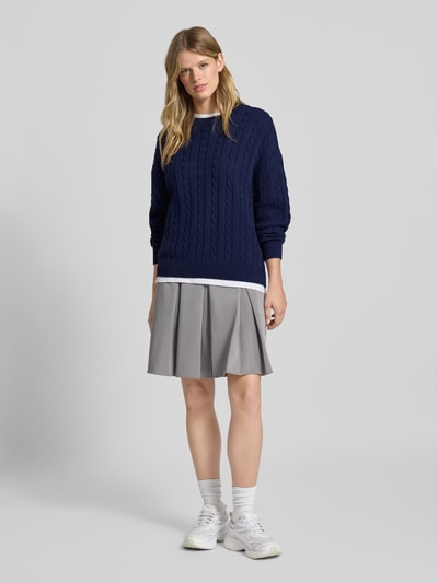 Review Gebreide pullover met kabelpatroon en ronde hals Marineblauw - 1