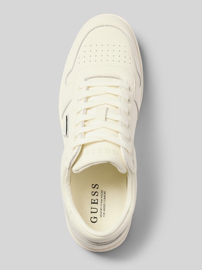 Productfoto, Sneaker uit leer met labeldetail model 'UDDENT' van guess in gebroken wit, afgeronde punt, vetersluiting, maatdetails heren