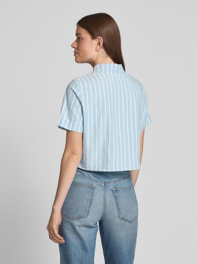 Vero Moda Cropped Hemdbluse aus reiner Baumwolle Modell 'LEONIES' Jeansblau 5