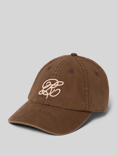 Produktfoto, Basecap aus reiner Baumwolle Modell 'CALLIGRAPHIE' von RETERNITY, braun, verstärkter Schirm, Stickerei, strukturierte Oberfläche