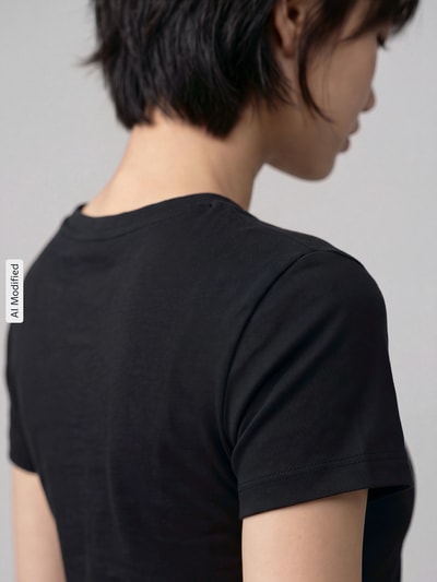 Nike T-shirt z małym detalem z logo Czarny 3