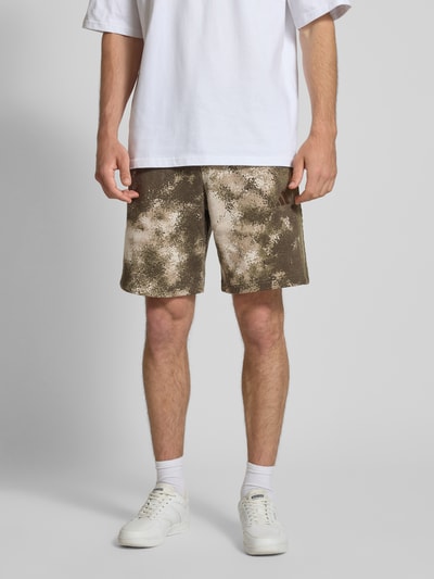 adidas Sportswear Szorty z dzianiny dresowej z elastycznym pasem Oliwkowy 4