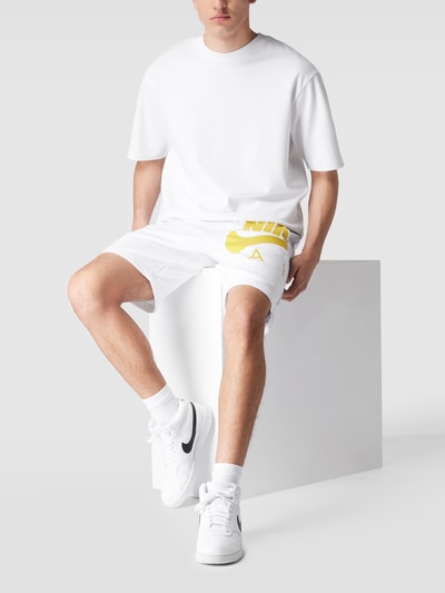 Nike Sweatshorts mit Label-Print Weiss 1