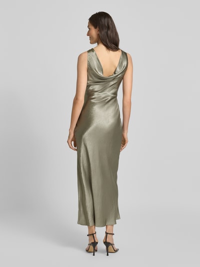 Selected Femme Maxikleid mit Wasserfall-Ausschnitt Modell 'SELENE' Oliv 5