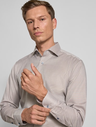 OLYMP SIGNATURE SLIM FIT Koszula biznesowa o kroju slim fit z kołnierzykiem typu kent model ‘Savio’ Beżowy 3