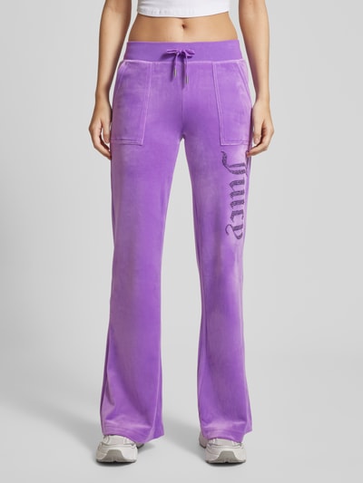 Juicy Couture Bootcut sweatpants met label en siersteentjes, model 'LAYLA' Lila - 4