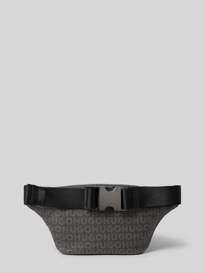 Produktfoto, Bauchtasche mit Label-Applikation Modell 'QUANTIC_M_BUMBAG' von HUGO in Grau mit Optik:Allover-Muster, Reißverschluss, Hauptfach, Kunstleder.