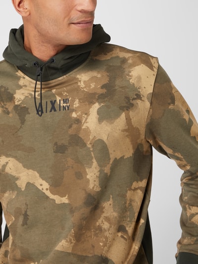 ARMANI EXCHANGE Hoodie mit Camouflage Muster olivgr n online kaufen