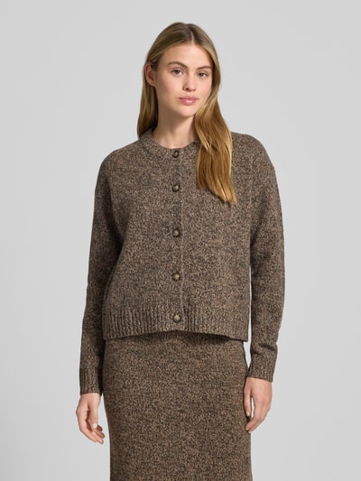 Christian Berg Woman Cardigan mit überschnittenen Schultern und Knopfverschluss Mittelbraun 4