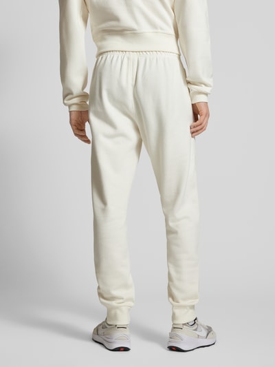 CHAMPION Sweatpants mit Label-Detail Offwhite 5