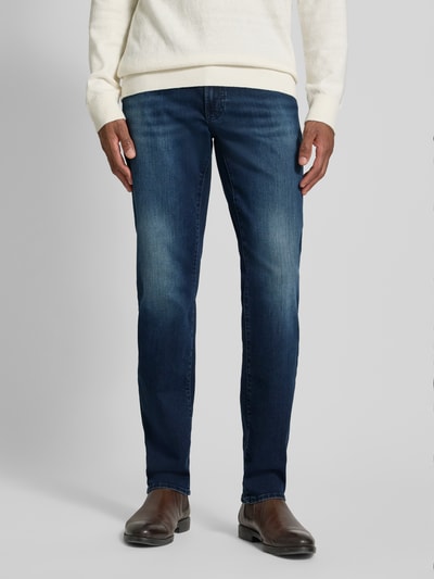 Brax Jeans im Used-Look Modell 'Chuck' Marine 4