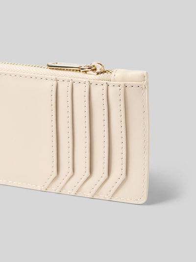Produktfoto, Portemonnaie mit Logo-Detail Modell 'Clio' von VALENTINO BAGS in cremefarbener Leder-Optik, Steckfächer, goldener Reißverschluss