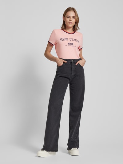 Tom Tailor Denim T-shirt met statement- en labelprint Roze - 1