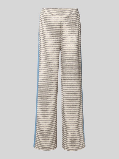 Produktfoto, gestreifte Hose in Beige mit blauen Seitenstreifen, lockerer Schnitt, strukturierte Baumwoll-Oberfläche