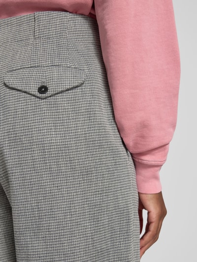 Closed Stoffhose mit Bundfalten Hellgrau 3