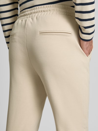 Only & Sons Spodnie sportowe o kroju relaxed fit z lekko fakturowanym wzorem model ‘NEWKODYL’ Beżowy 3