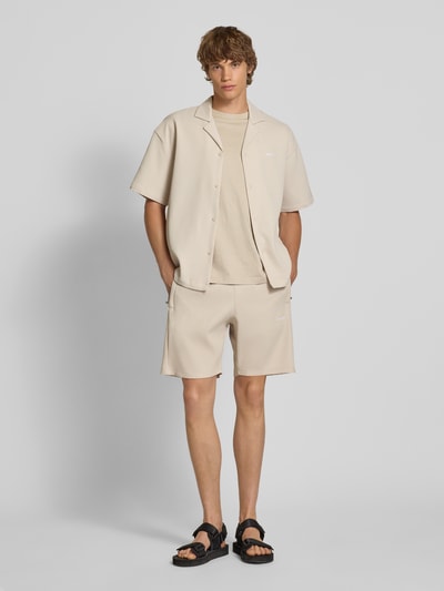 Pegador Relaxed Fit Shorts mit Plisseefalten Modell 'TROY' Offwhite 1