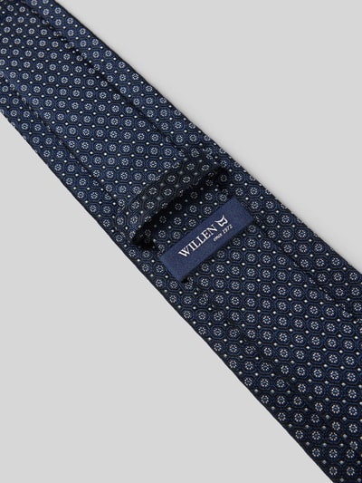 Produktfoto, Krawatte aus reiner Seide mit Label-Detail von Willen, blau mit filigranem Muster, klassische Passform, 8 cm breit