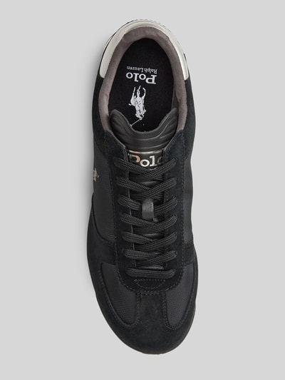 Produktfoto, Low Top Sneaker aus echtem Leder von Polo Ralph Lauren in Schwarz, flache Sohle, Mesh-Einsätze, Logo-Stitching, unifarben