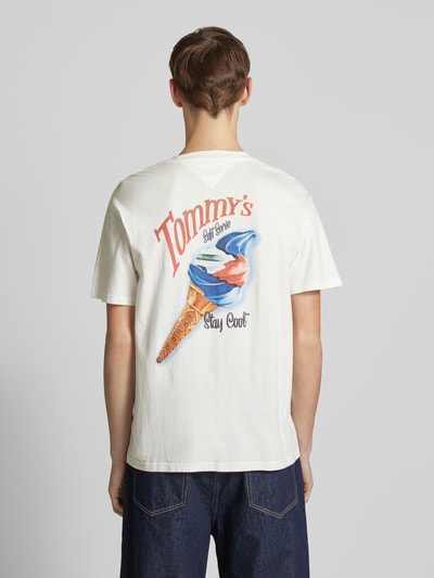 Tommy Jeans Relaxed Fit T-Shirt mit Logo-Stitching Modell 'NOVELTY' Offwhite 5