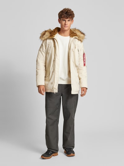 Alpha Industries Parka mit Stehkragen Offwhite 1