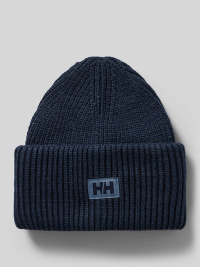 Produktfoto, Beanie in Strick-Optik mit Logo-Patch von Helly Hansen in Dunkelblau, fixierter Bund, Strukturmuster, Herren Beanie