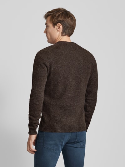 MCNEAL Strickpullover aus Lammwolle mit Label-Stitching Dunkelbraun Melange 5