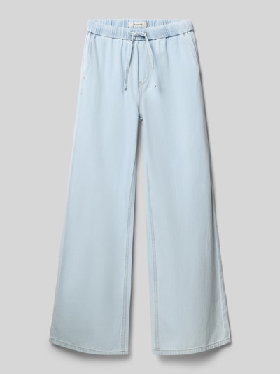 Produktfoto, Wide Fit Jeans mit elastischem Bund von Garcia in hellem Blau, reine Baumwolle, Tunnelzug, Eingriffs- und Gesäßtaschen, strukturierte Denim-Oberfläche.