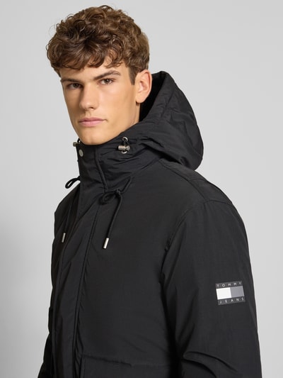 Tommy Jeans Regular Fit Bomberjacke mit Kapuze Black 3