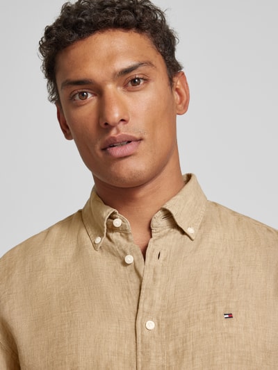 Tommy Hilfiger Regular Fit Leinenhemd mit Button-Down-Kragen Beige 3