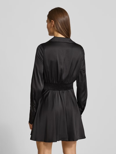 Guess Sukienka mini z dekoltem w serek model ‘CONCETTA FLARE DRESS’ Czarny 5