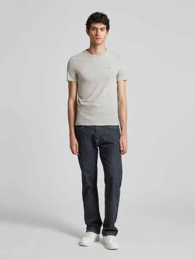 Tommy Jeans Slim fit T-shirt met logobadge in een set van 2 stuks Lichtgrijs gemêleerd - 1