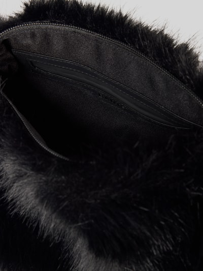Barts Handtasche aus Kunstfell Modell 'Reydar' Black 5
