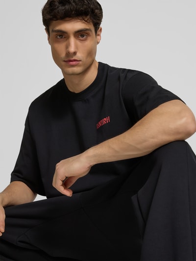 ISNURH Oversized T-Shirt mit Label-Detail Black 3