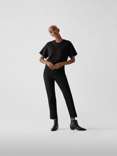 Theory Stoffhose mit strukturierter Optik Schwarz 1